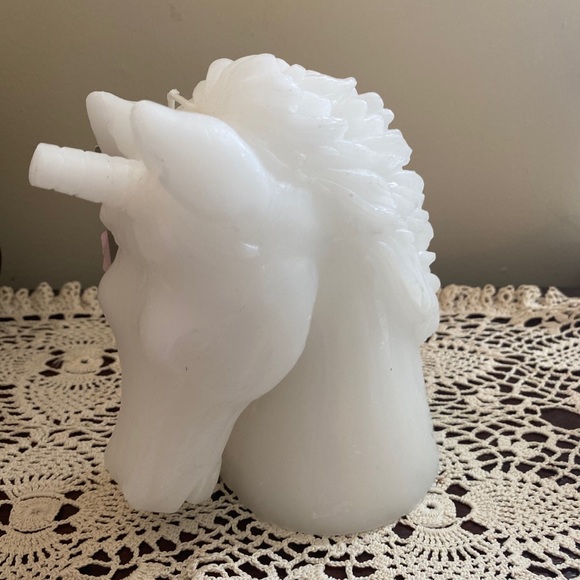 Luminous Horse/Unicorn Ivory Head Candle, Handmade Soy Wax Fragrance Free Candle - Picture 1 of 5